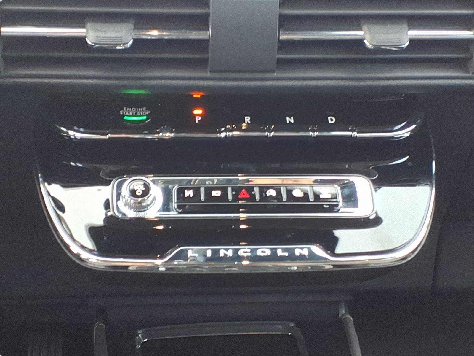 Used 2026 Lincoln Corsair Premiere image 12
