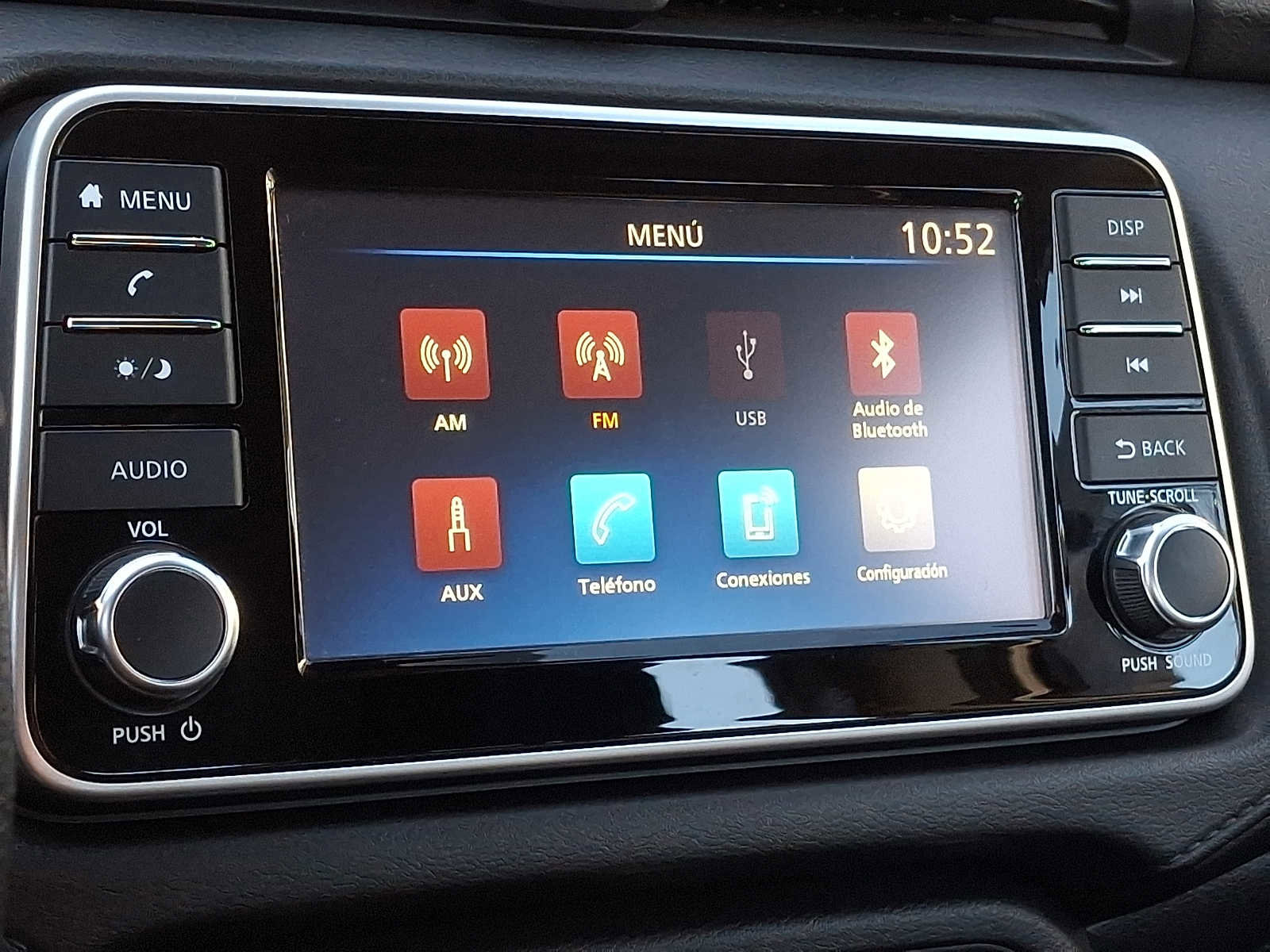 Used 2023 Nissan Versa S image 16