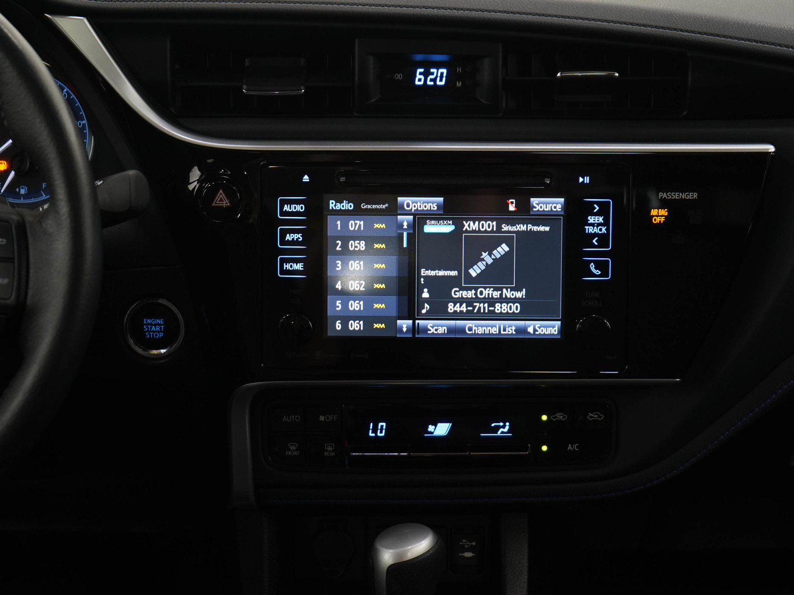 Used 2017 Toyota Corolla XSE FWD image 15