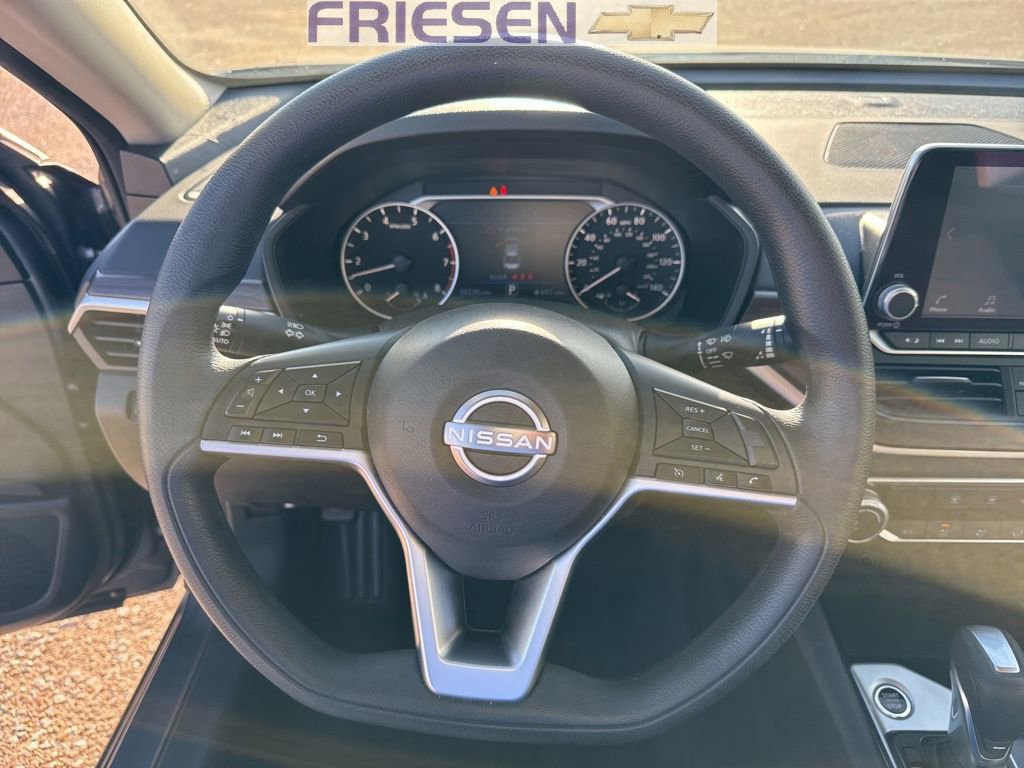 Used 2024 Nissan Altima 2.5 SV image 13