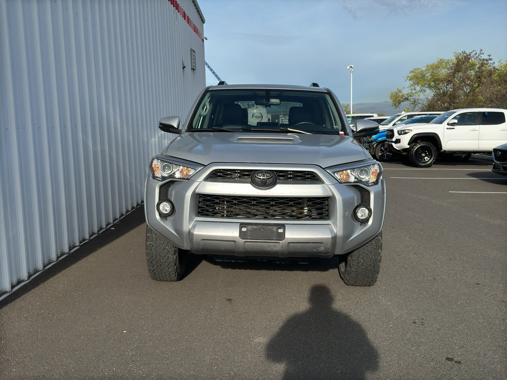 Certified 2018 Toyota 4Runner TRD Off-Road Premium AWD/4WD image 2