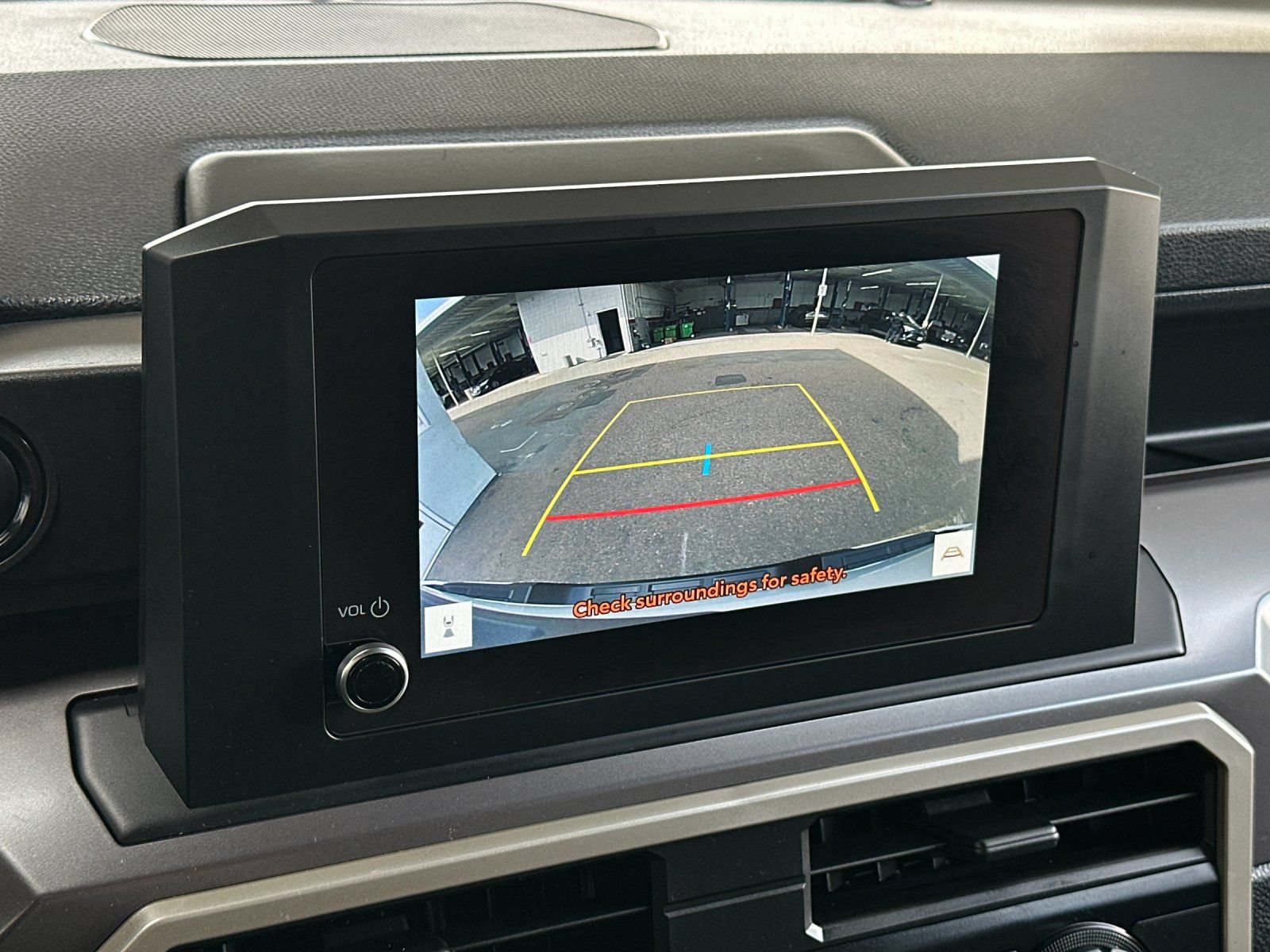 Used 2025 Toyota Tacoma SR5 AWD/4WD image 16