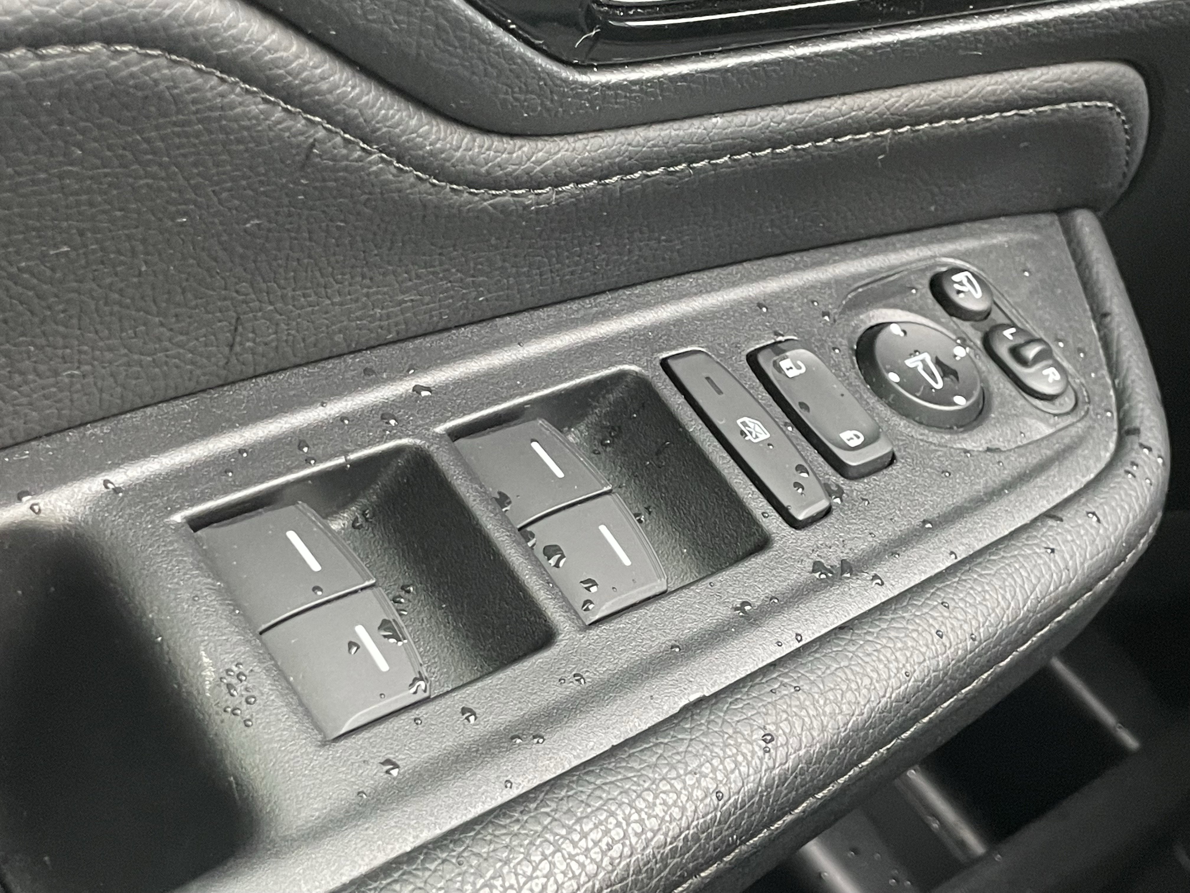 Used 2023 Honda Odyssey Elite image 17