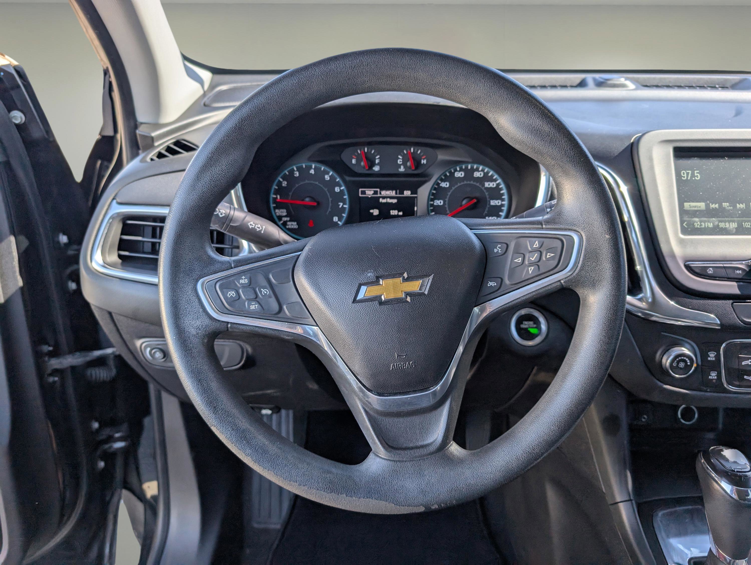Used 2018 Chevrolet Equinox LT image 16