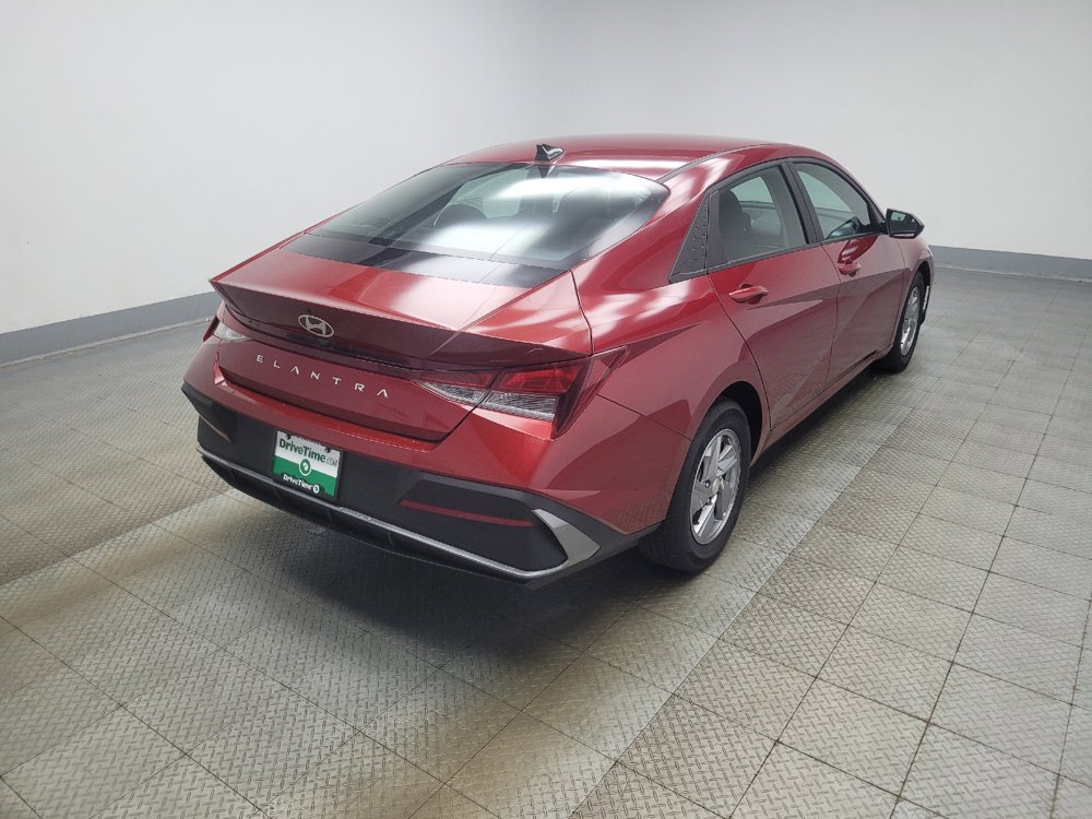 Used 2024 Hyundai Elantra SE FWD image 7