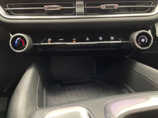 New 2026 Chevrolet Equinox EV LT image 6