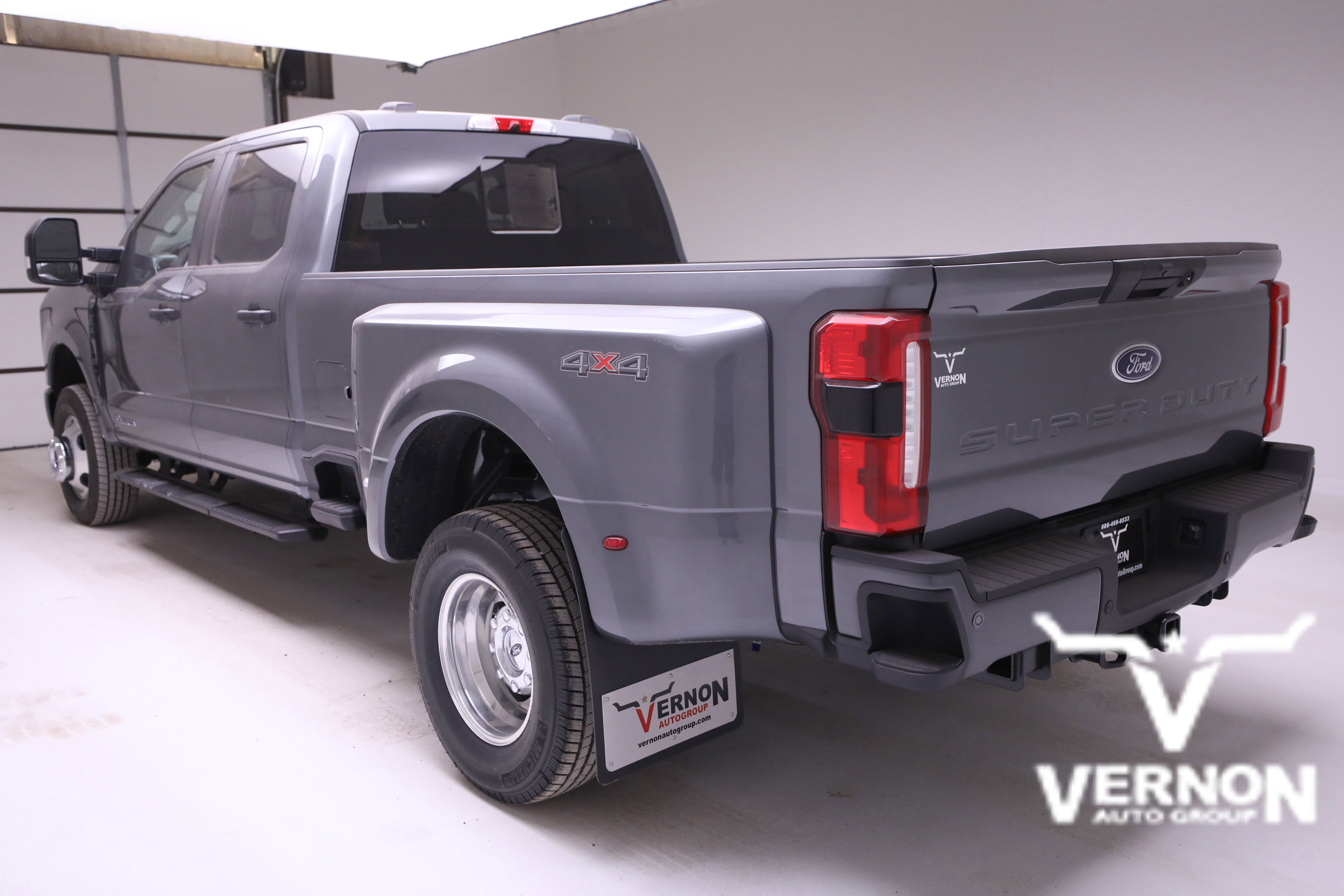 New 2026 Ford F350 XL image 3