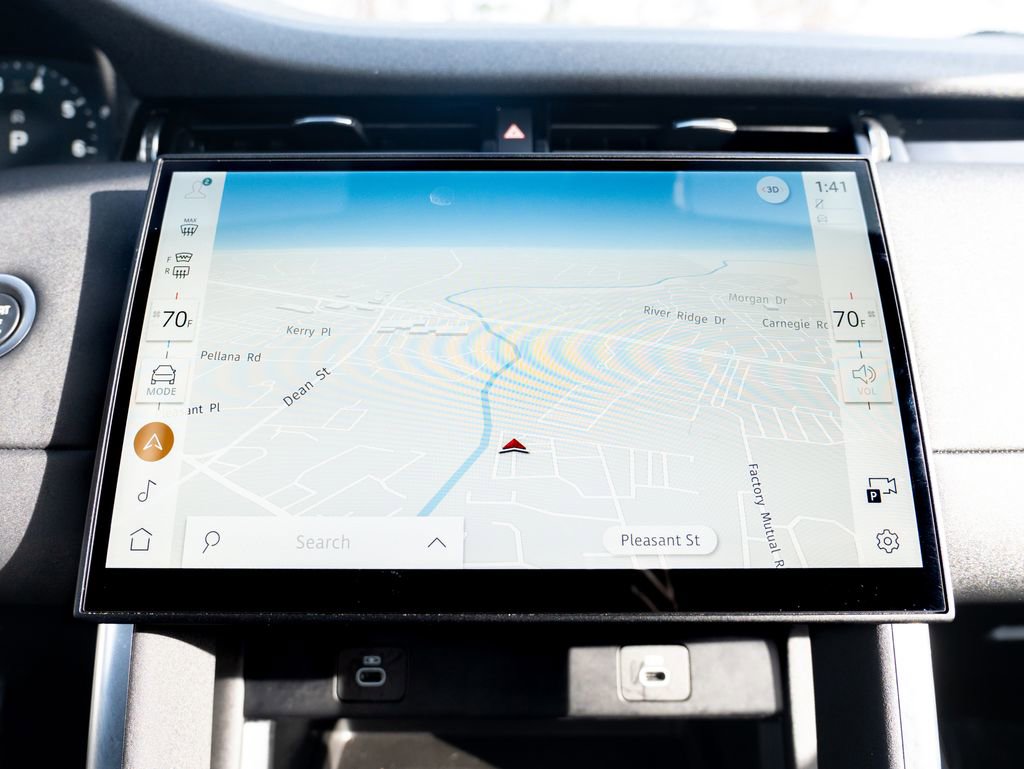 Certified 2025 Land Rover Discovery Sport S AWD/4WD image 29