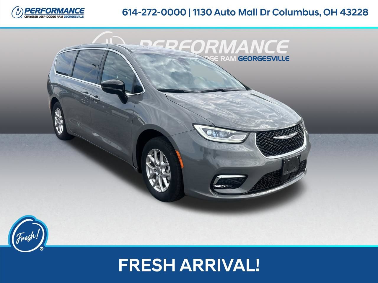 Used 2025 Chrysler Pacifica Select FWD video 1