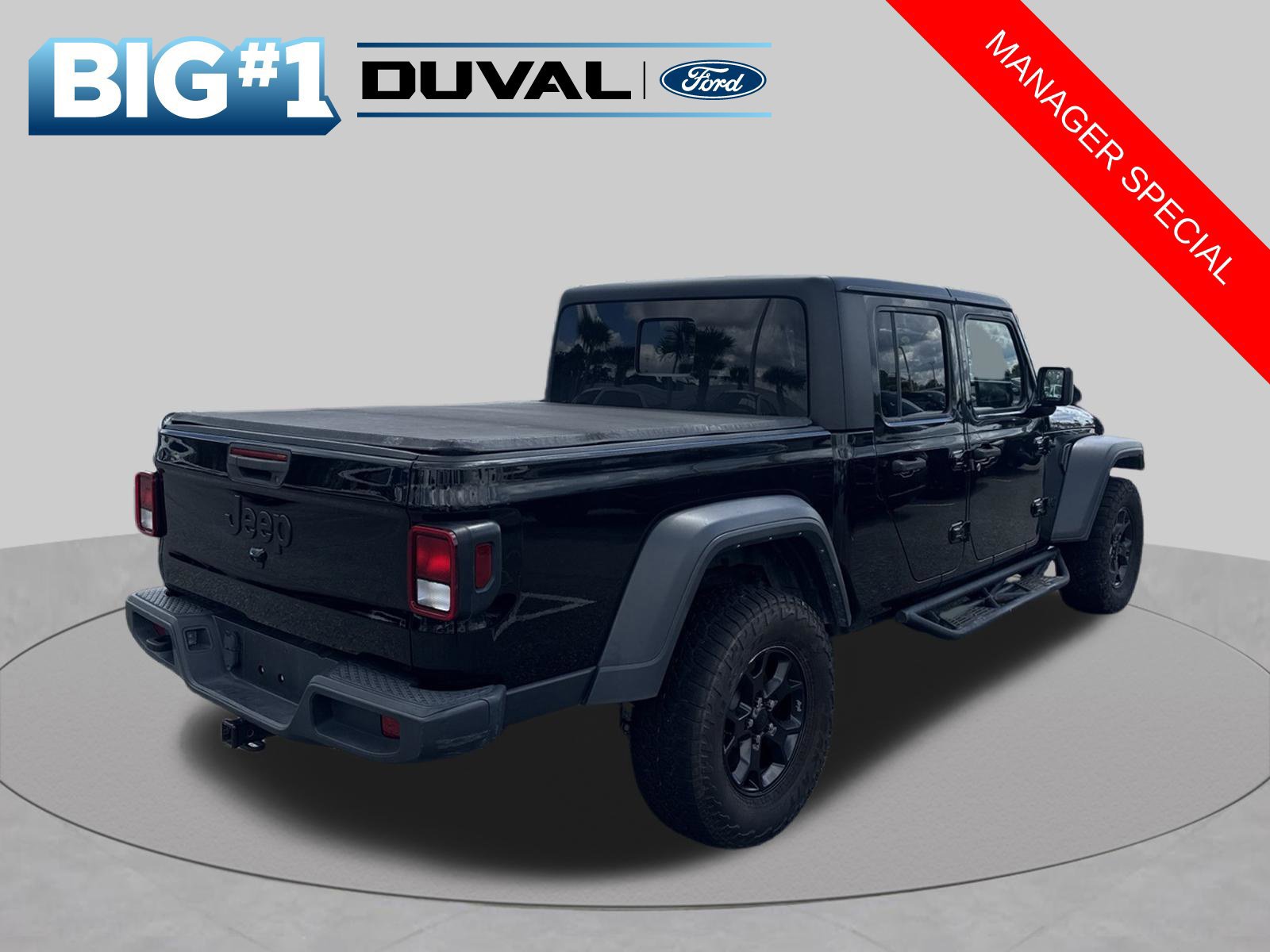 Used 2023 Jeep Gladiator Sport AWD/4WD image 2