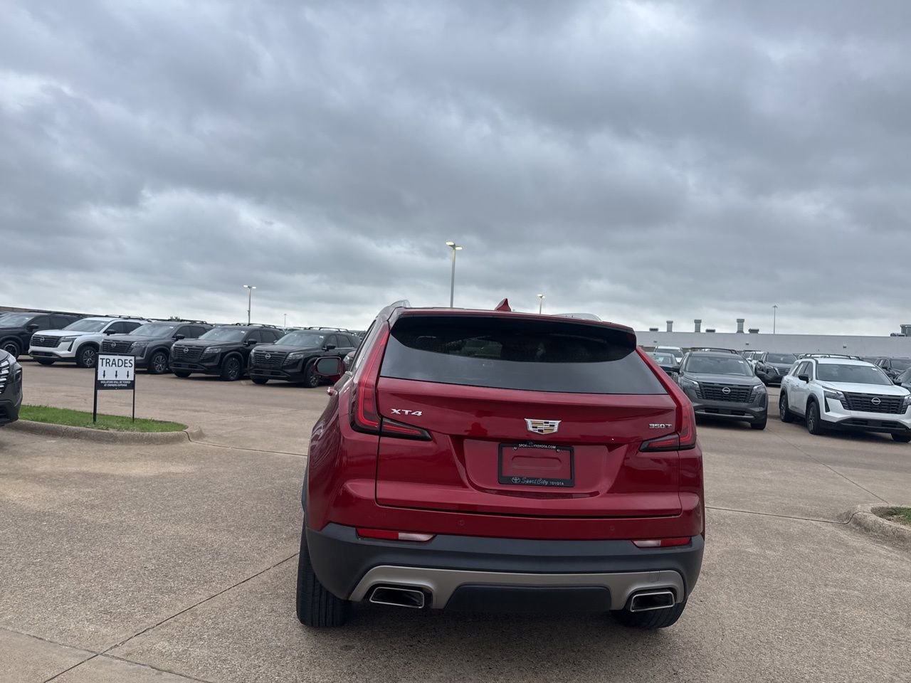 Used 2021 Cadillac XT4 Premium Luxury image 18