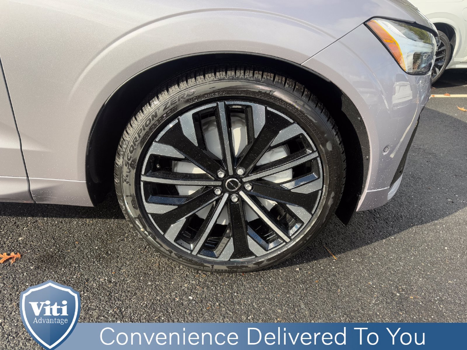 New 2026 Volvo XC60 B5 Ultra w/ Protection Package Premier AWD/4WD image 10