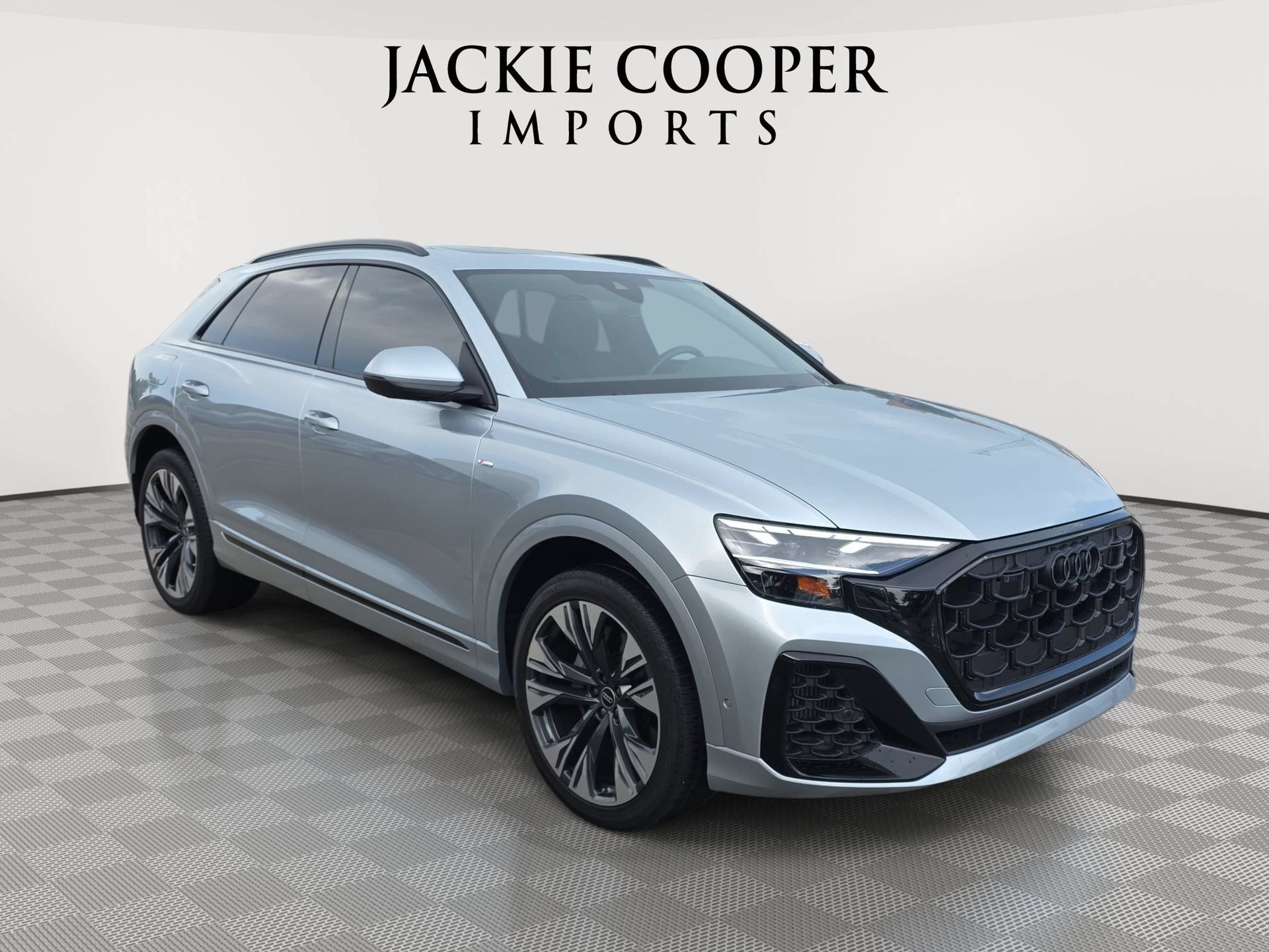 Used 2025 Audi Q8 Premium Plus w/ Premium Plus Package AWD/4WD image 3
