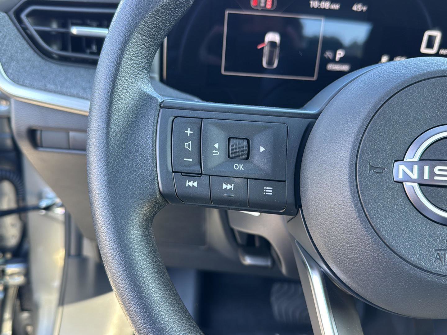 New 2026 Nissan Kicks S image 18