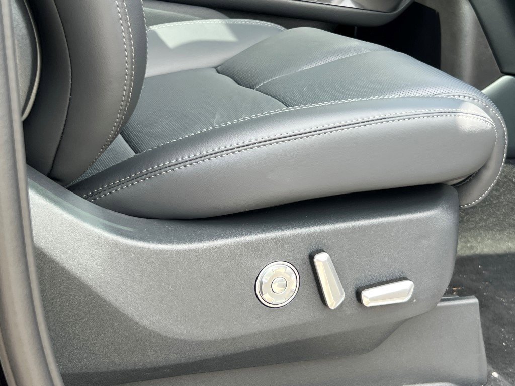 New 2025 Lincoln Navigator L Reserve w/ Jet Appearance Package image 9