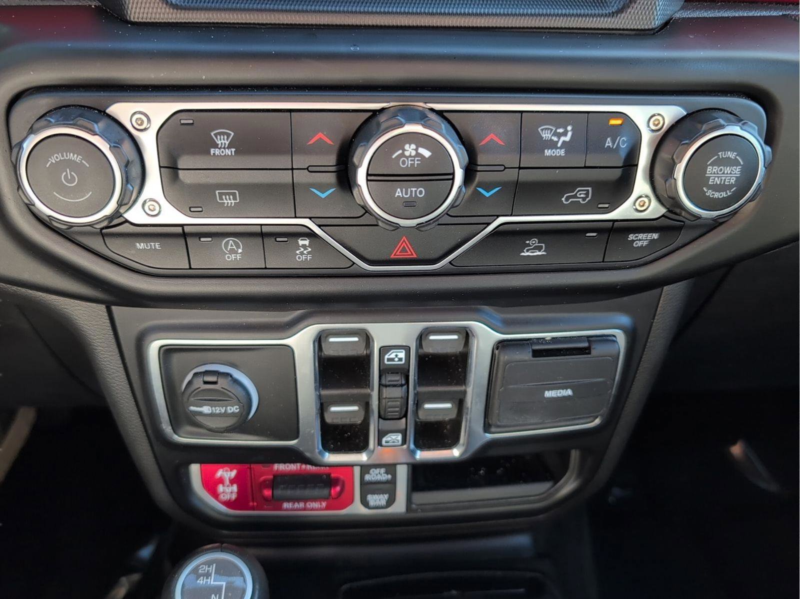 Used 2022 Jeep Wrangler Unlimited Rubicon w/ LED Lighting Group image 26