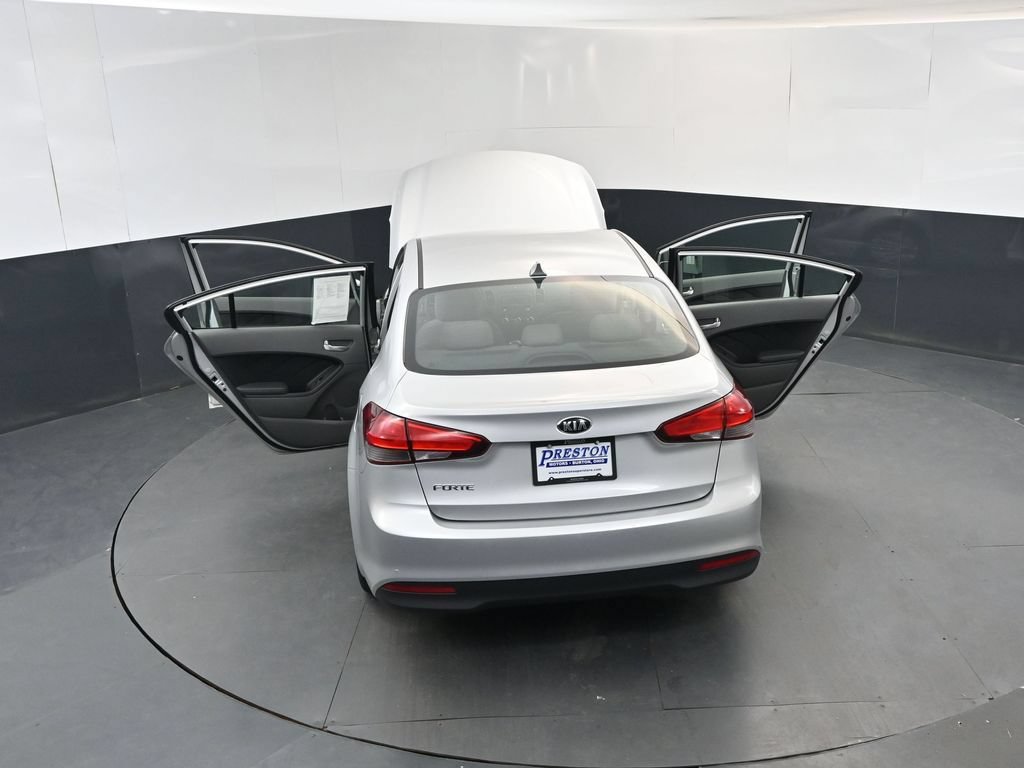 Used 2017 Kia Forte LX FWD image 18