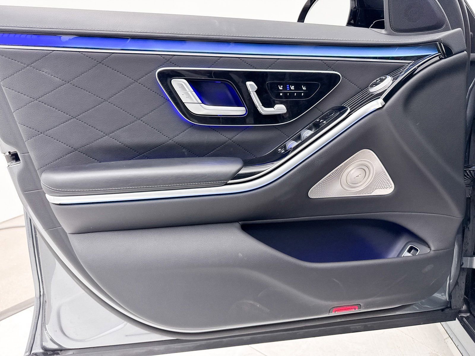 Used 2023 Mercedes-Benz S 500 4MATIC w/ AMG Line image 44