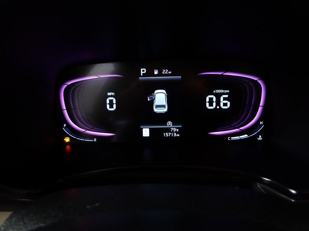 Used 2025 Kia Soul LX w/ LX Technology Package FWD image 21