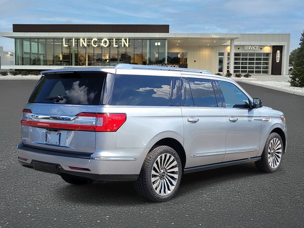 Used 2020 Lincoln Navigator L Reserve w/ Luxury Package RWD image 4