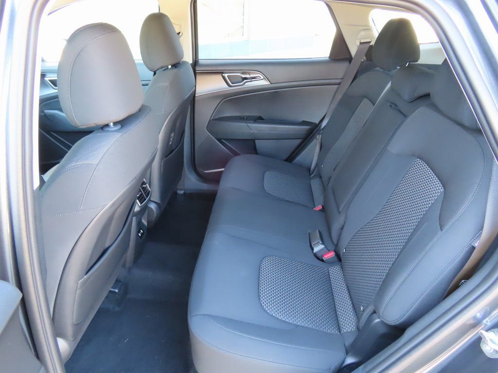 New 2026 Kia Sportage S image 24
