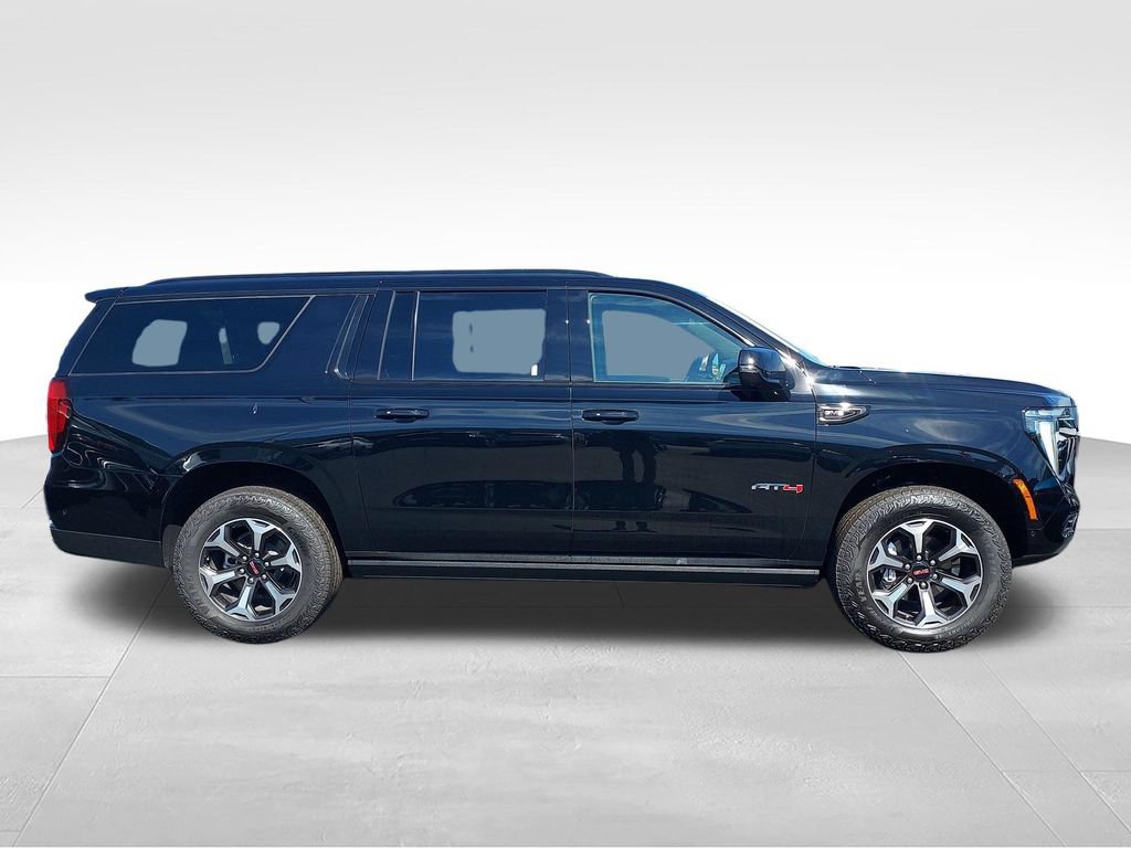 Used 2025 GMC Yukon XL AT4 Ultimate AWD/4WD image 6