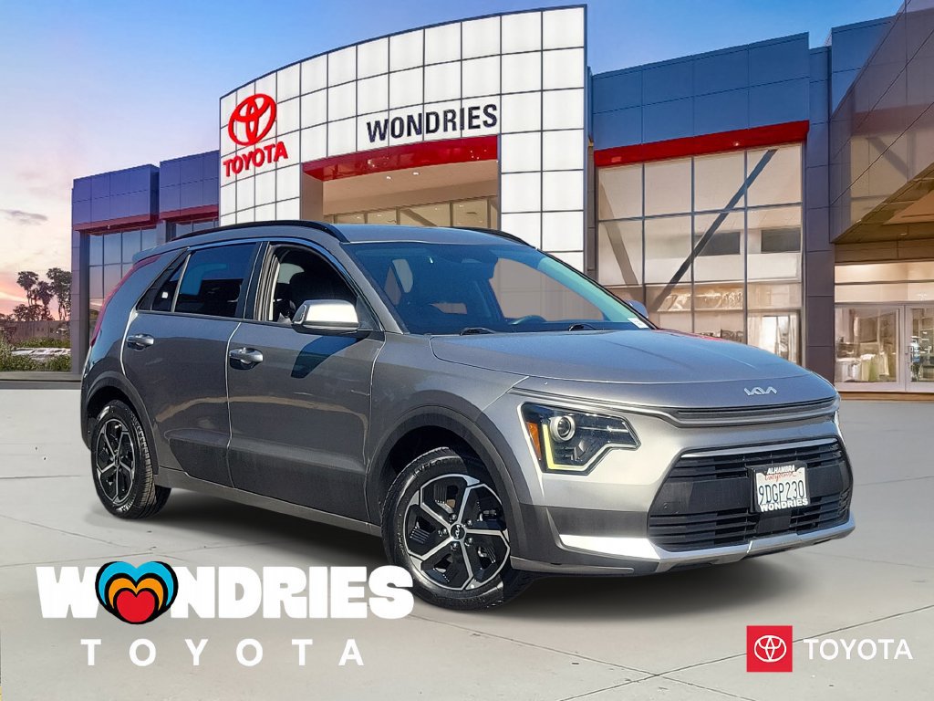 Used 2023 Kia Niro EX FWD image 1