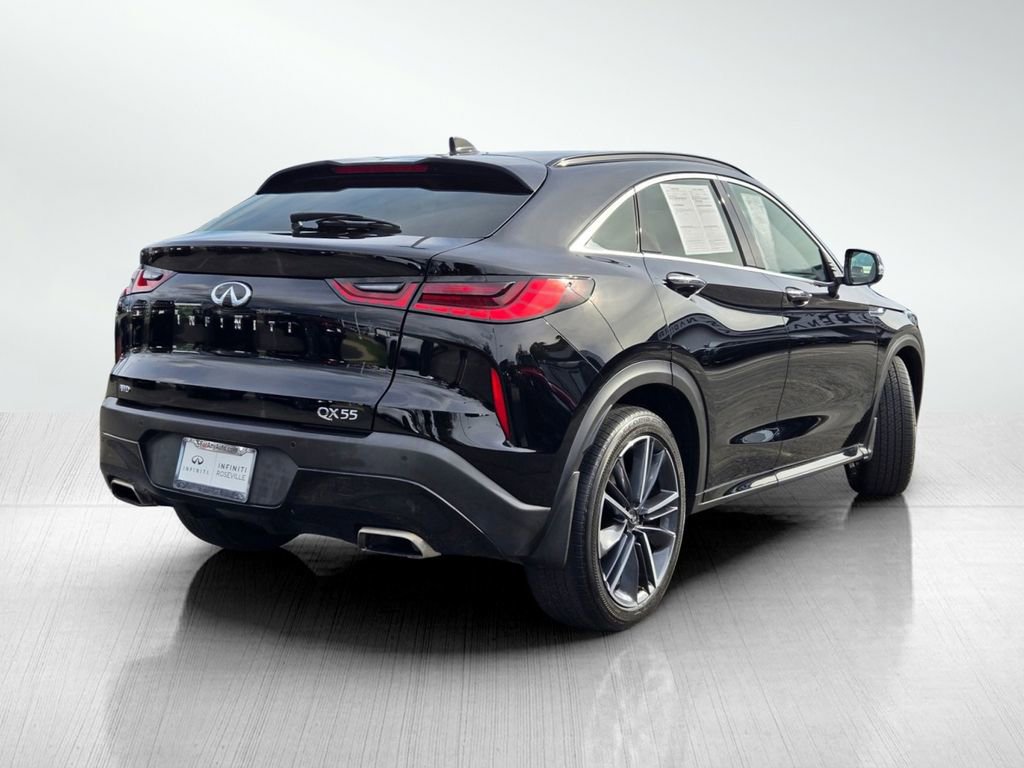 Used 2023 INFINITI QX55 Essential image 4