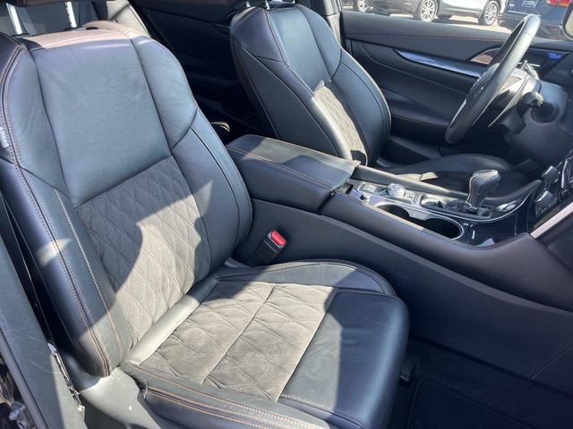 Used 2023 Nissan Maxima SR w/ Sport Mat Group FWD image 21