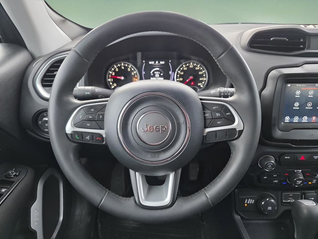 Used 2018 Jeep Renegade Latitude image 23