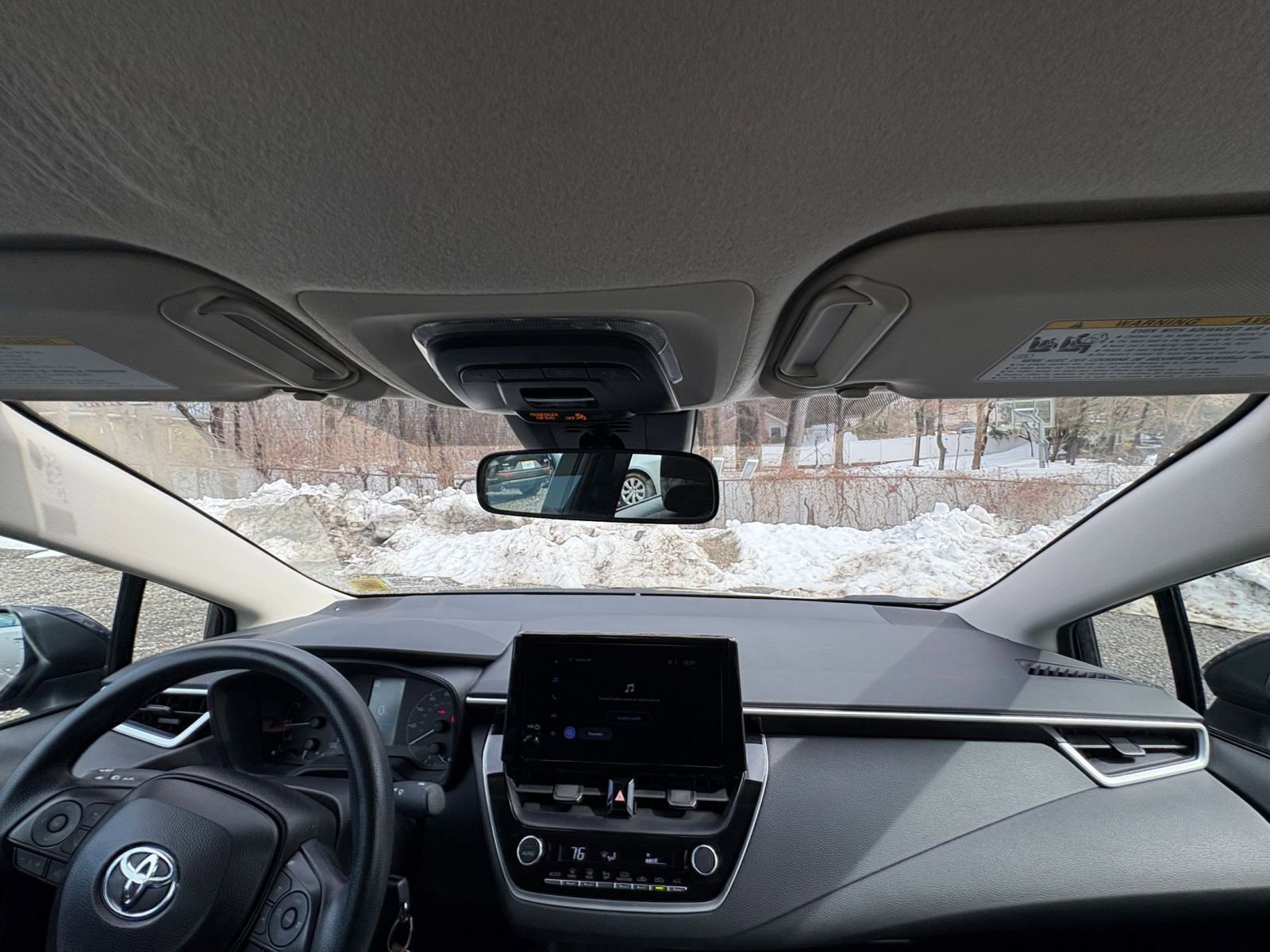 Used 2025 Toyota Corolla LE image 29