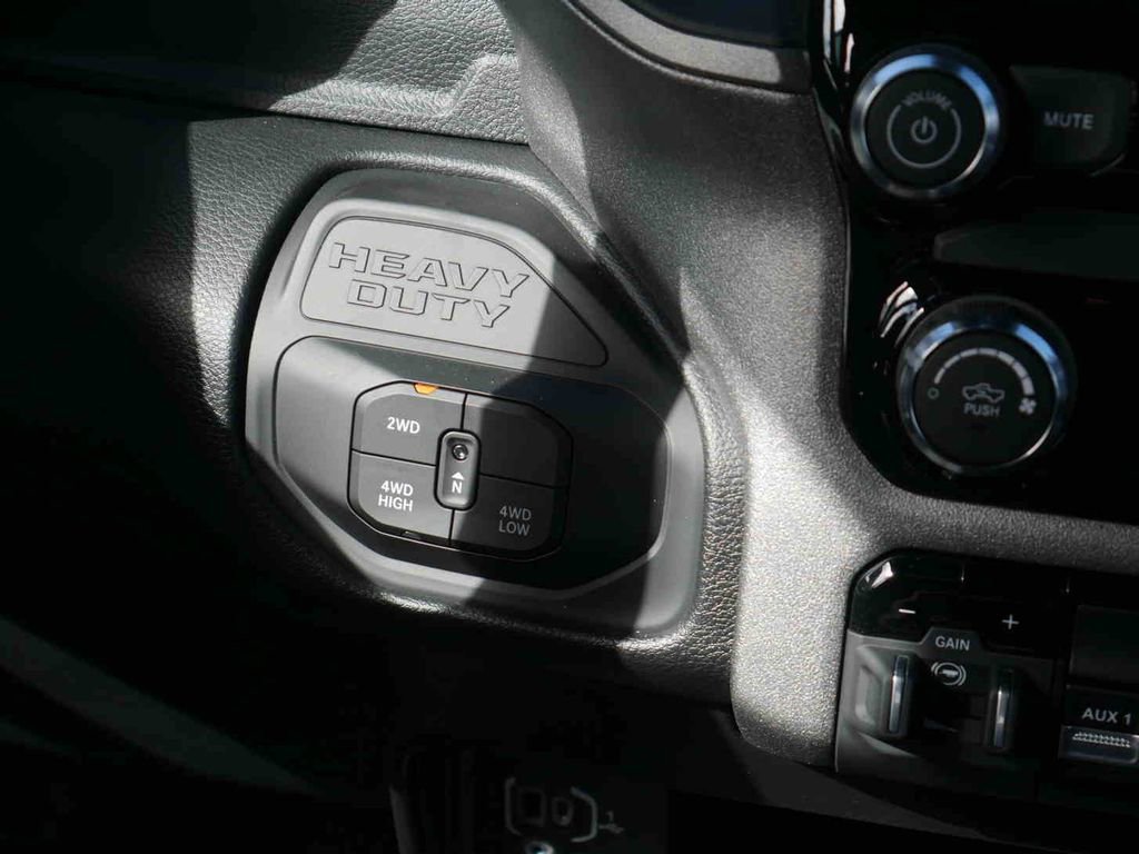 New 2026 RAM 3500 Tradesman w/ Chrome Appearance Group A AWD/4WD image 7