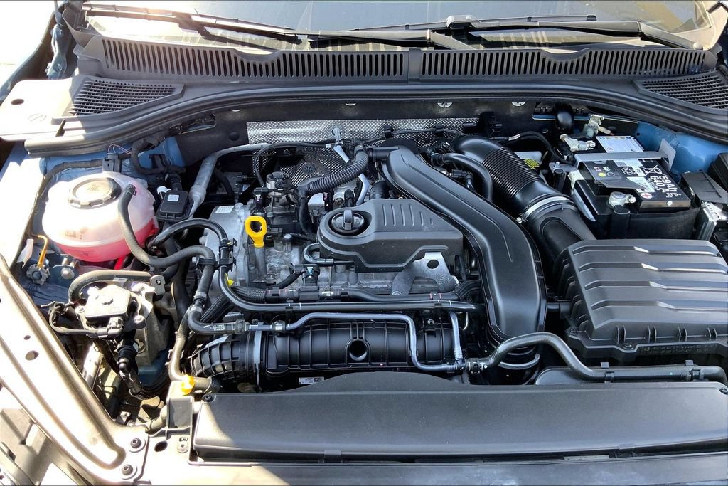 Used 2025 Volkswagen Jetta SE FWD image 10