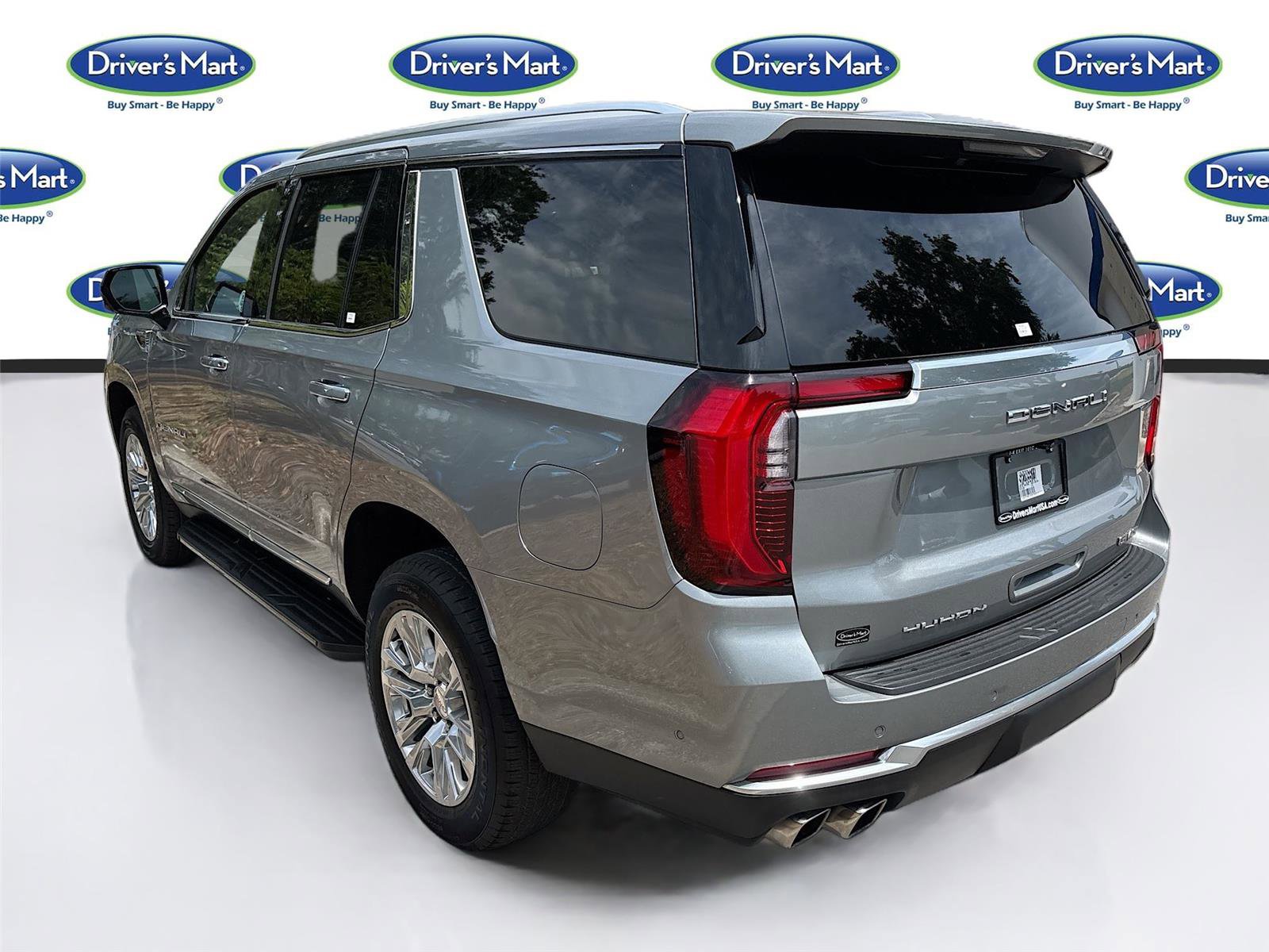 Used 2025 GMC Yukon Denali AWD/4WD image 5