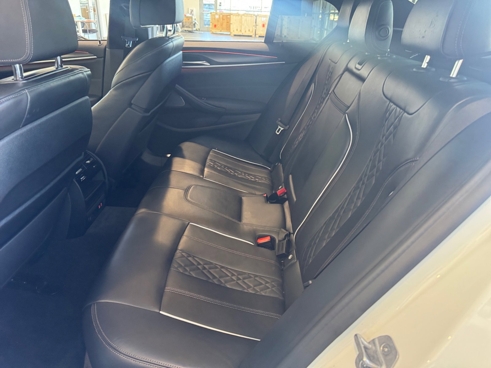 Used 2021 BMW 540i w/ M Sport Package image 17