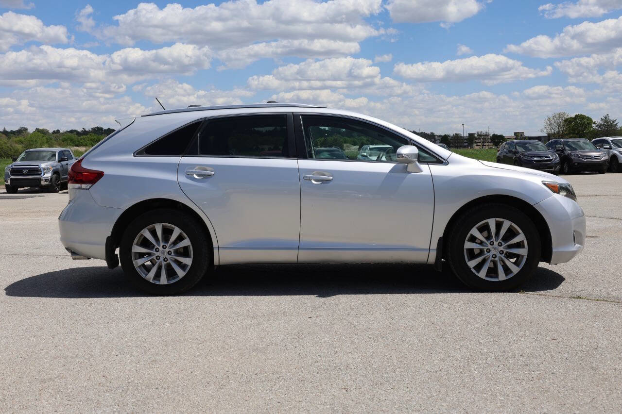 Used 2013 Toyota Venza LE AWD/4WD image 7