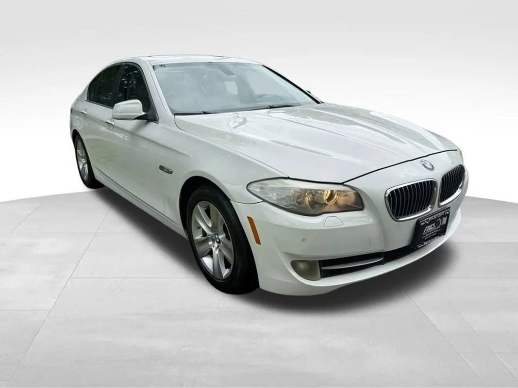 Used 2011 BMW 528i Sedan RWD image 10