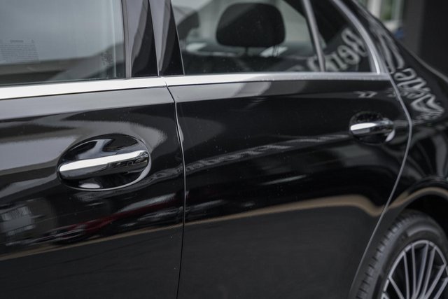 New 2025 Mercedes-Benz C 300 4MATIC Sedan image 15