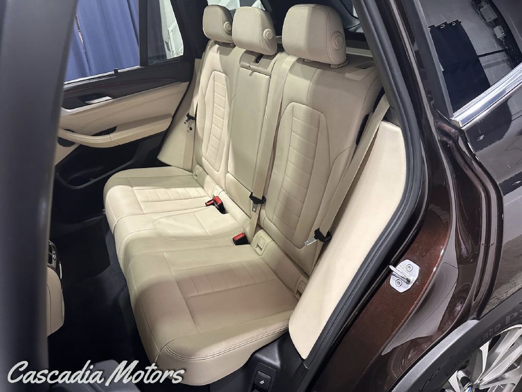 Used 2018 BMW X3 xDrive30i image 9