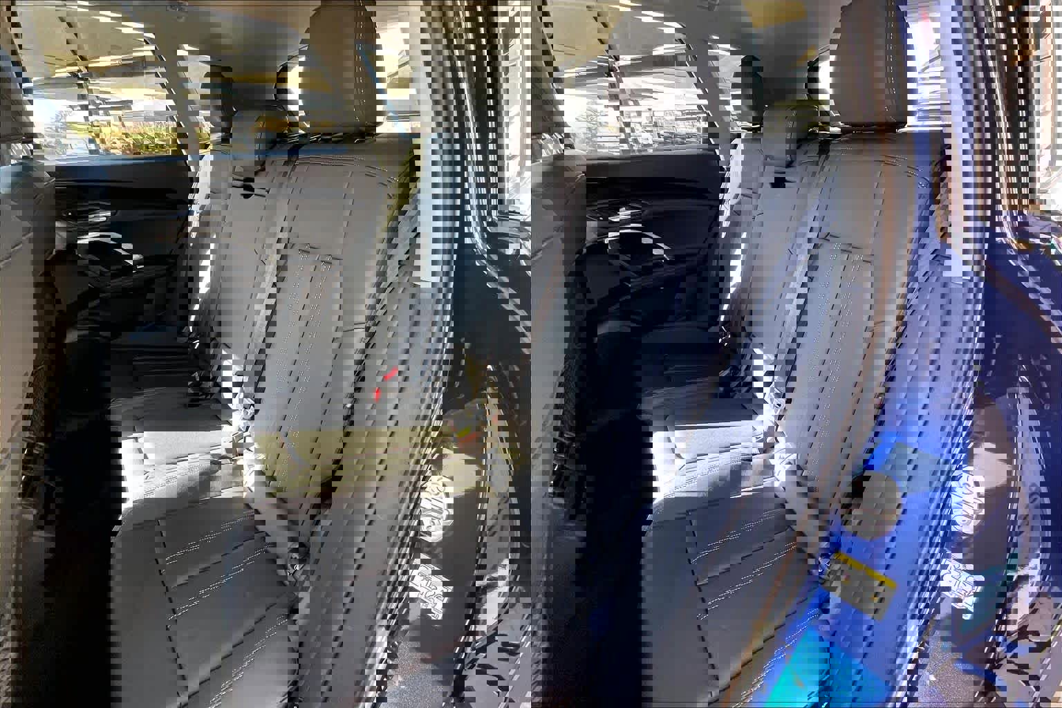 Used 2025 Audi Q5 Premium w/ Convenience Package image 20