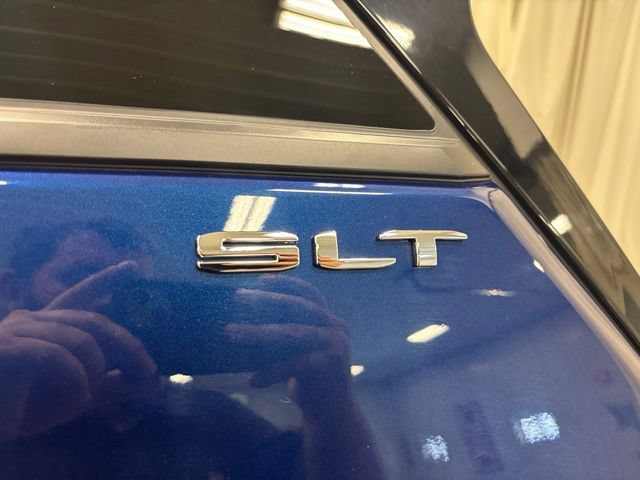 Used 2022 GMC Terrain SLT w/ Infotainment Package II AWD/4WD image 14