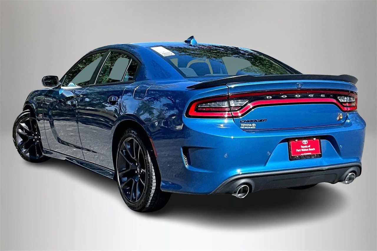 Used 2022 Dodge Charger Scat Pack image 4
