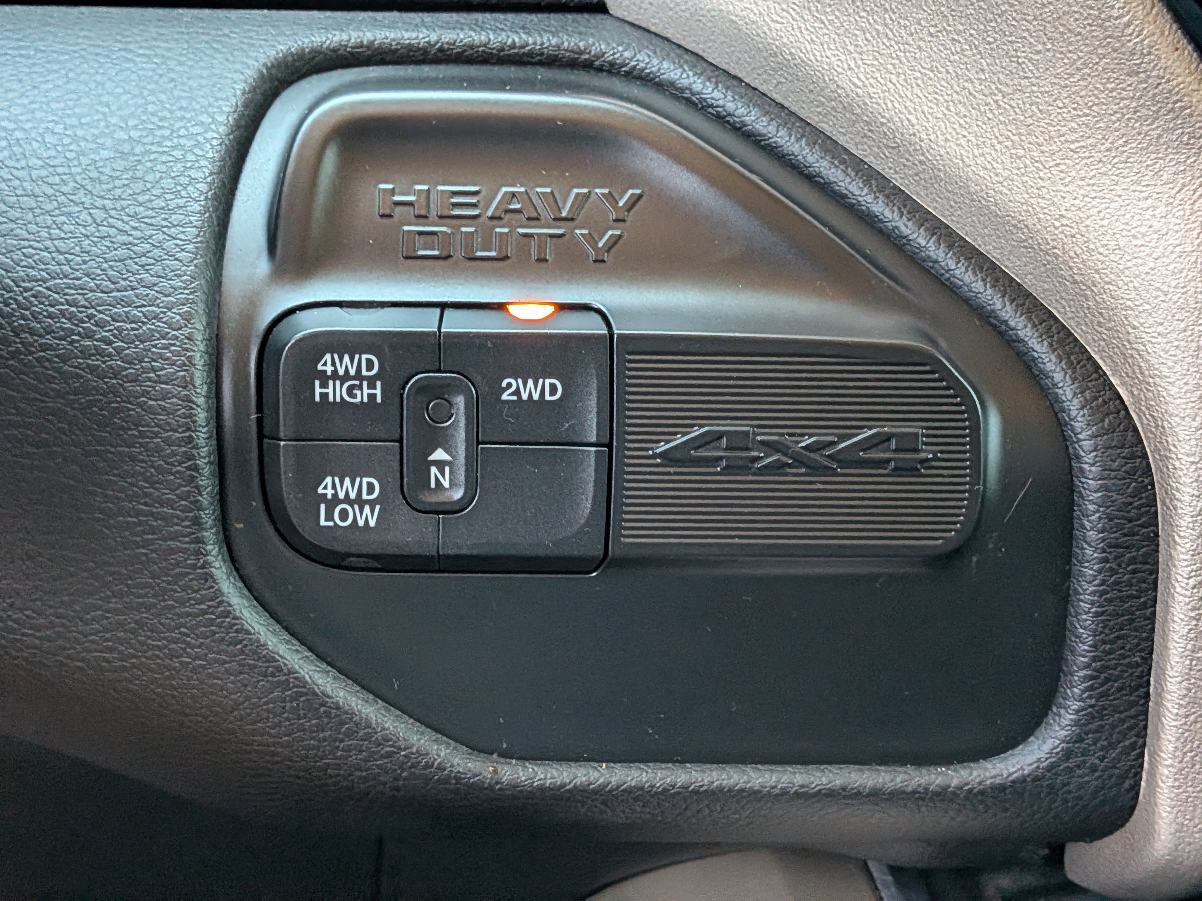 Used 2022 RAM 2500 Laramie AWD/4WD image 30