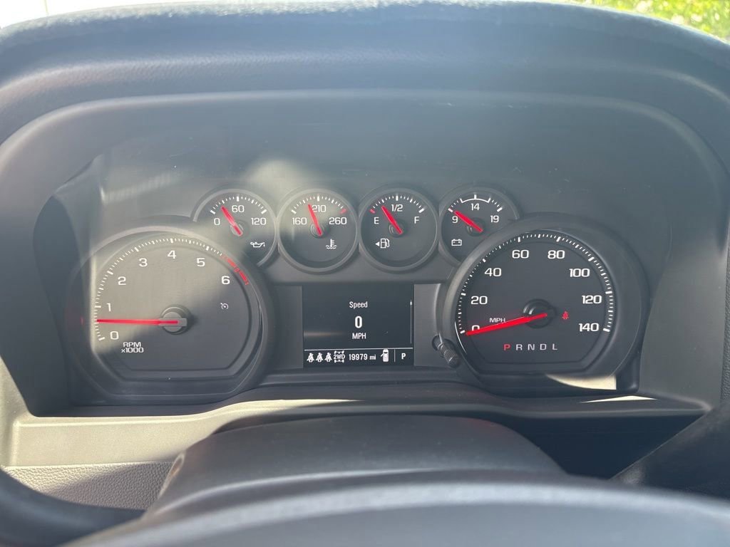 Used 2025 Chevrolet Silverado 2500 Custom w/ Custom Value Package AWD/4WD image 11