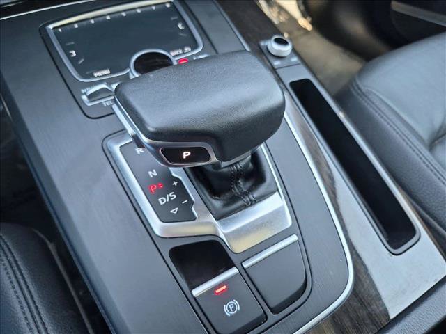 Used 2018 Audi Q5 2.0T Premium Plus w/ Premium Plus Package AWD/4WD image 12
