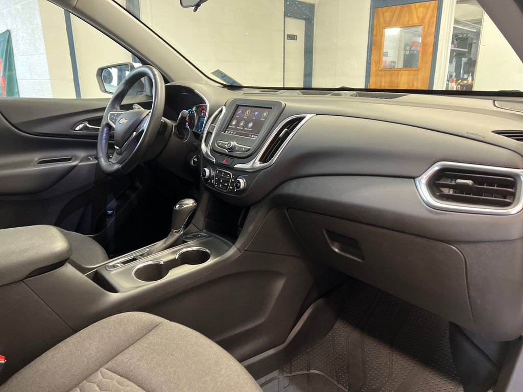 Used 2021 Chevrolet Equinox LT AWD/4WD image 40
