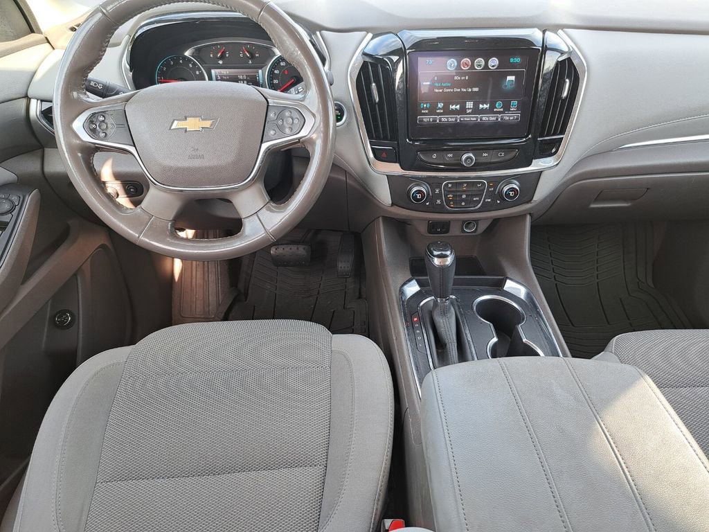 Used 2018 Chevrolet Traverse LT image 17