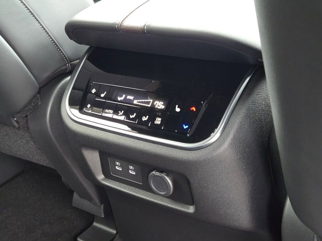 New 2026 Nissan Armada Platinum Reserve w/ Accent Package image 12