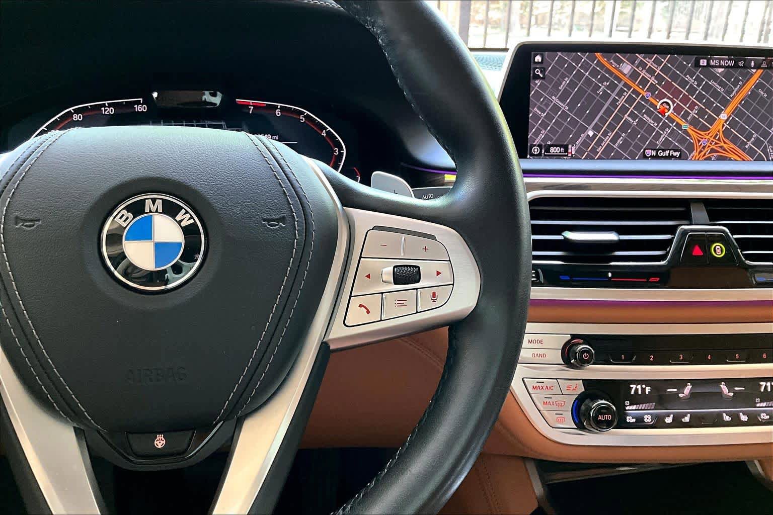 Used 2021 BMW 740i xDrive w/ Luxury Rear Seating Package AWD/4WD image 24
