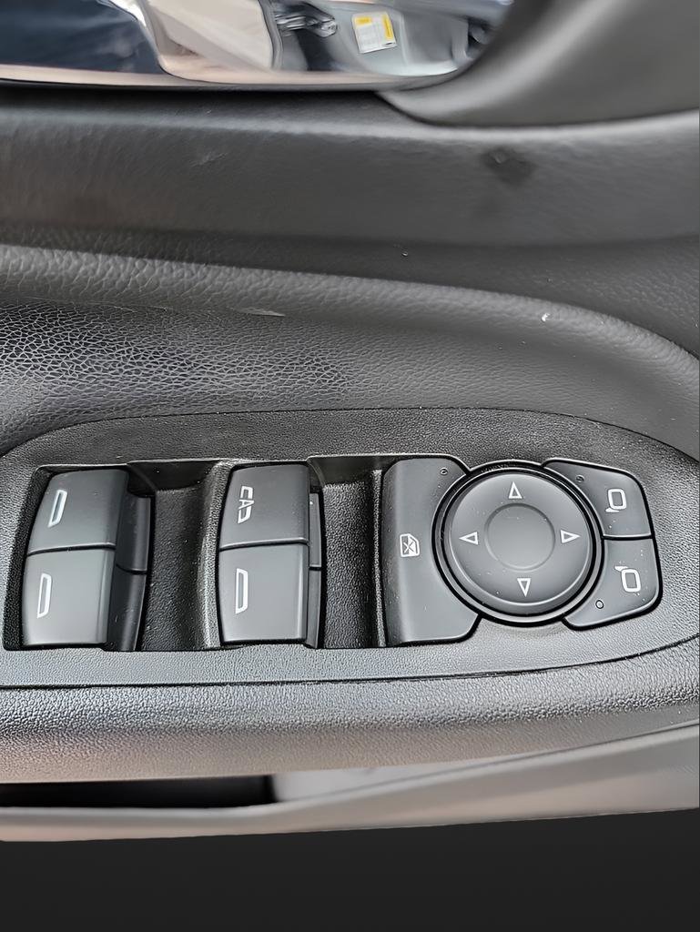 Used 2024 Chevrolet Equinox LT image 14